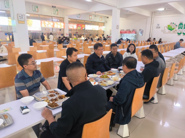 赤峰学院调研3.jpg